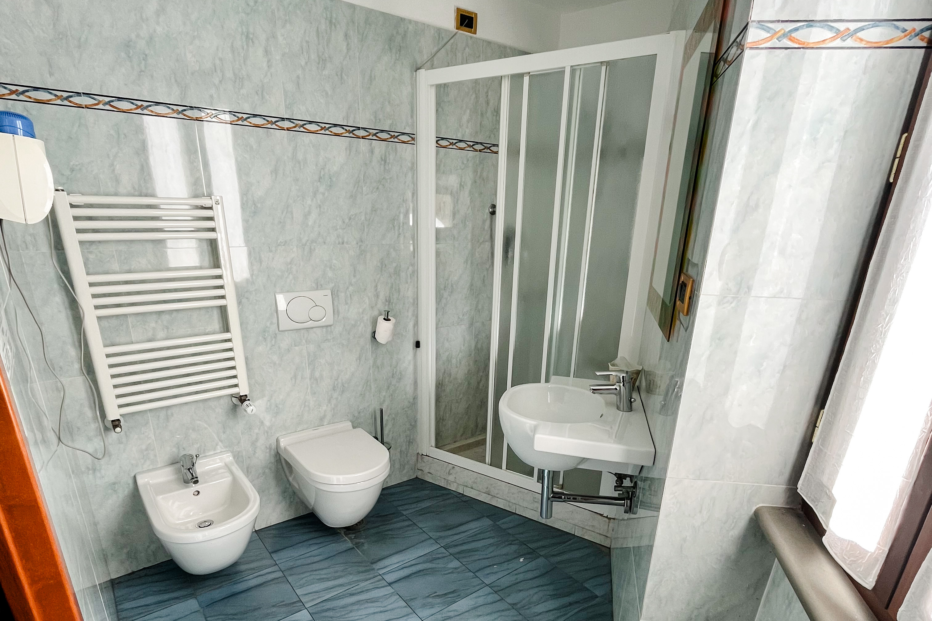 A view of the type of bathroom you may have in Florence housing.