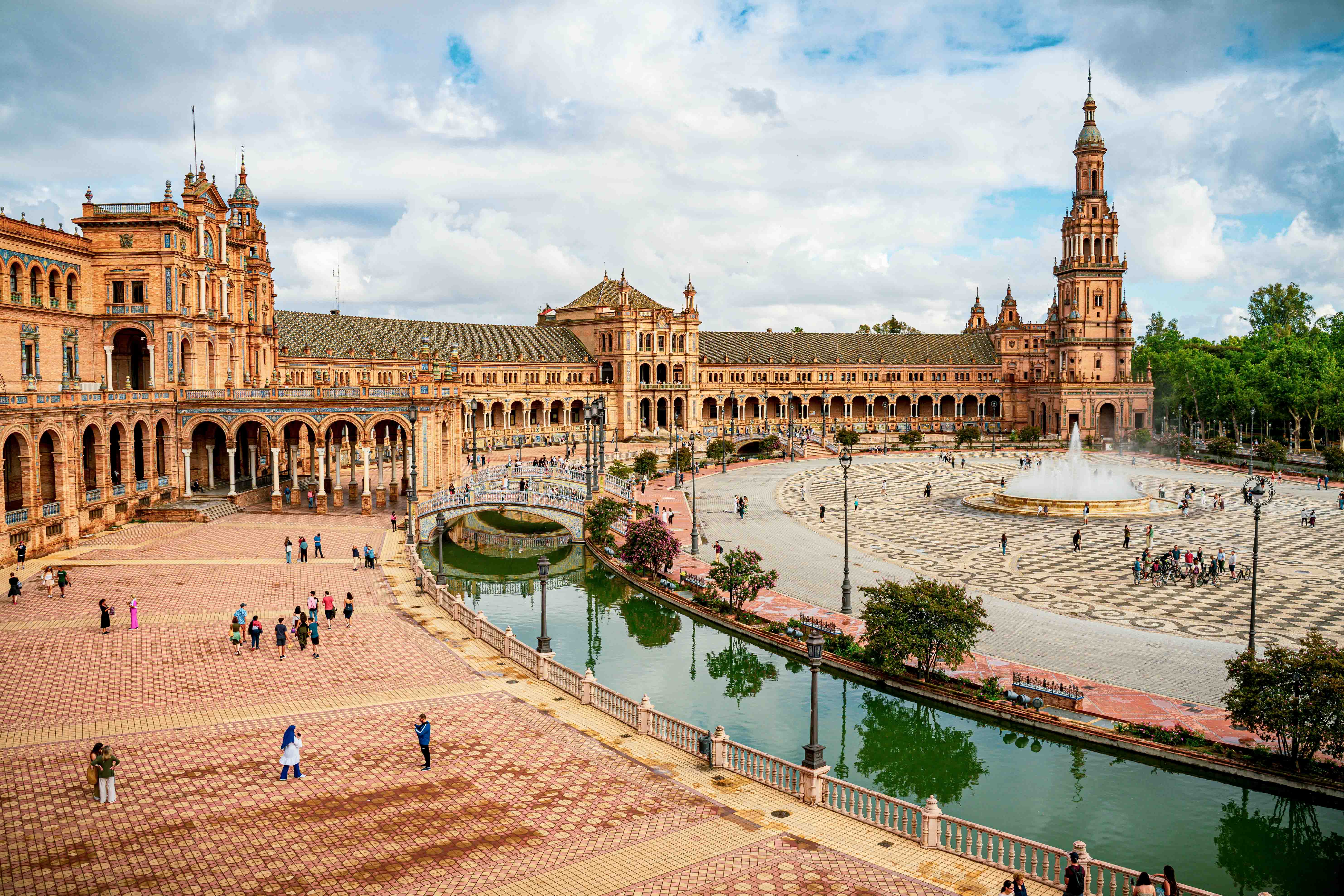 A view of a plaza in Seville