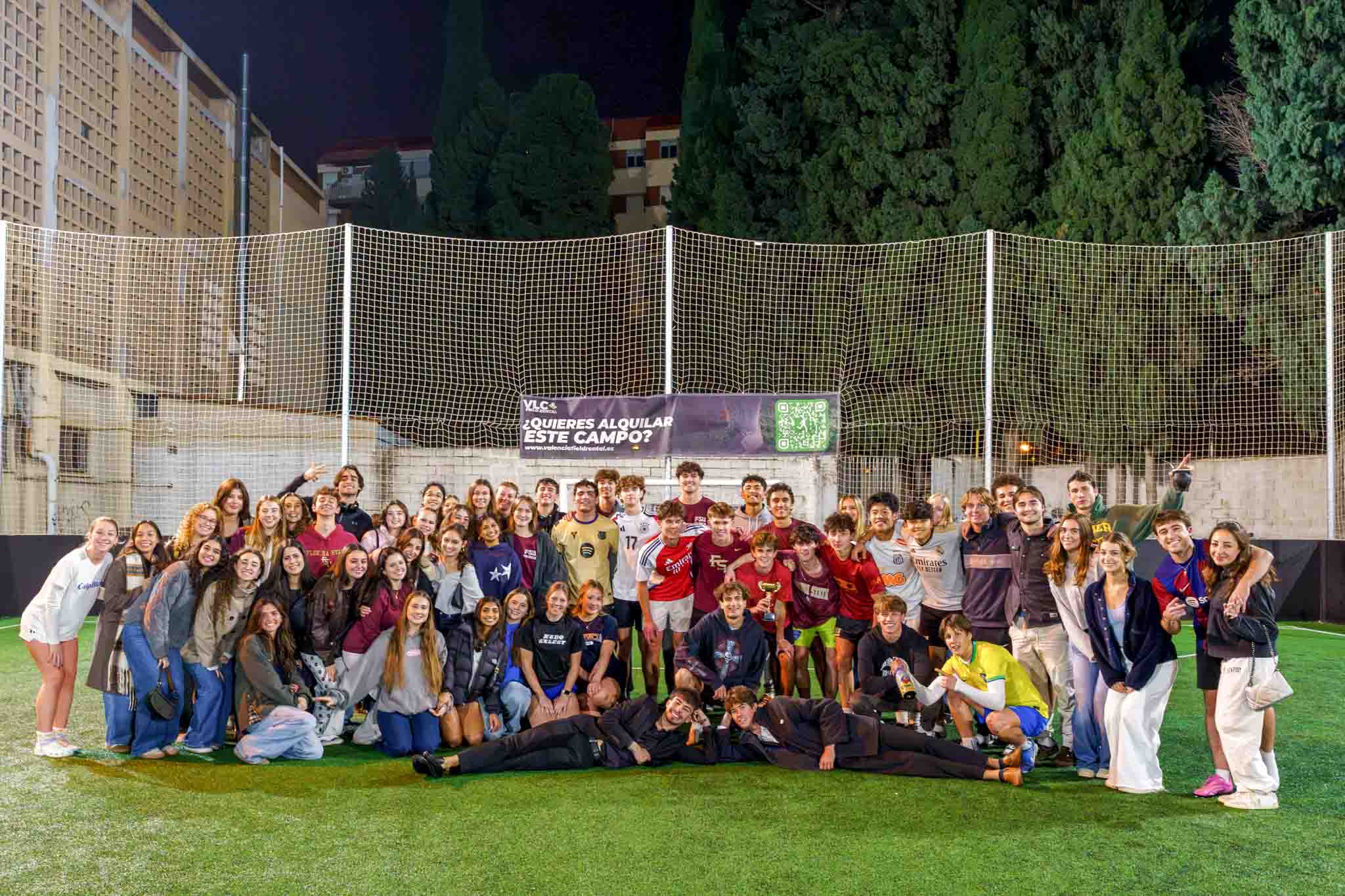FSU Valencia students gather for a photo after a soccer game.