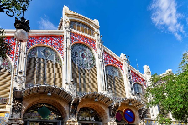 A view of the front of the Central Market of Valencia.